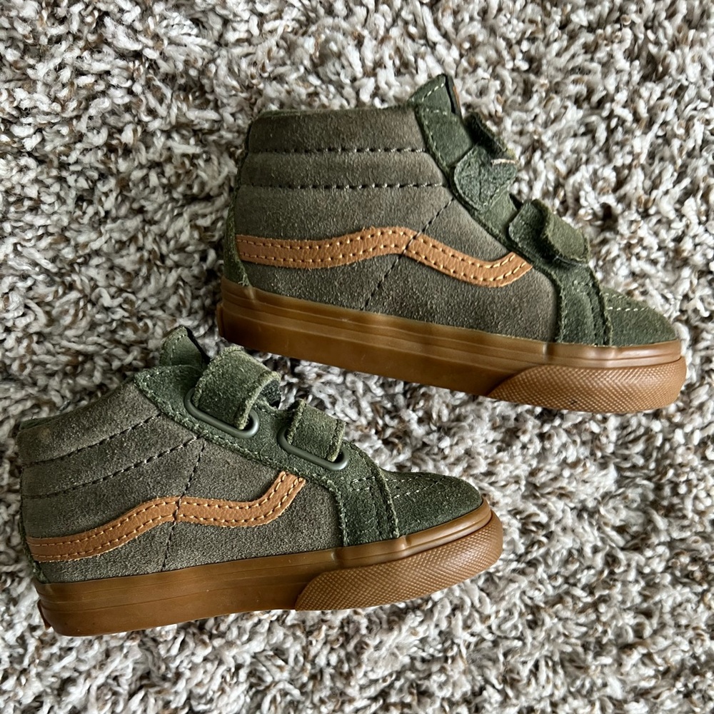 Size 5 boy vans